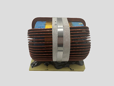 解析變(bian)壓器中的(de)鐵心